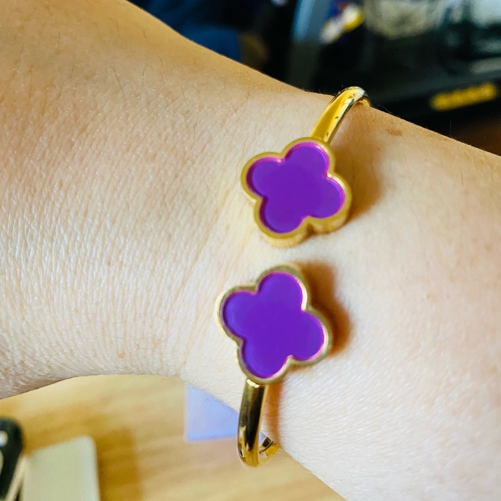 purple clover bangle NWOT